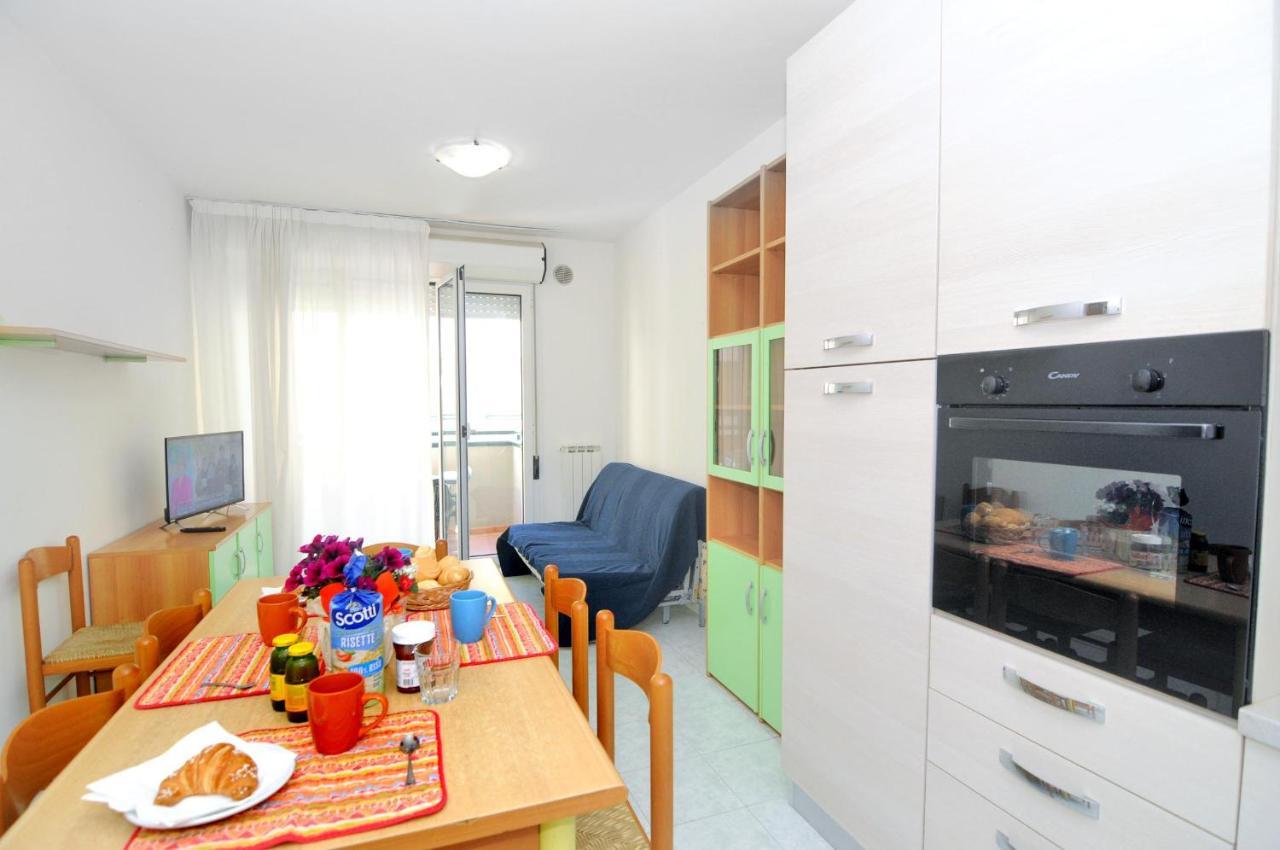 Apartament Cristoforo Colombo Caorle Zewnętrze zdjęcie