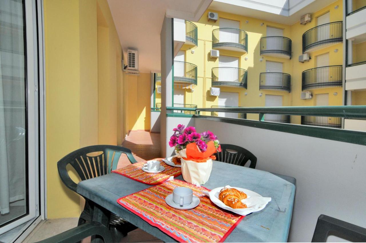 Apartament Cristoforo Colombo Caorle Zewnętrze zdjęcie